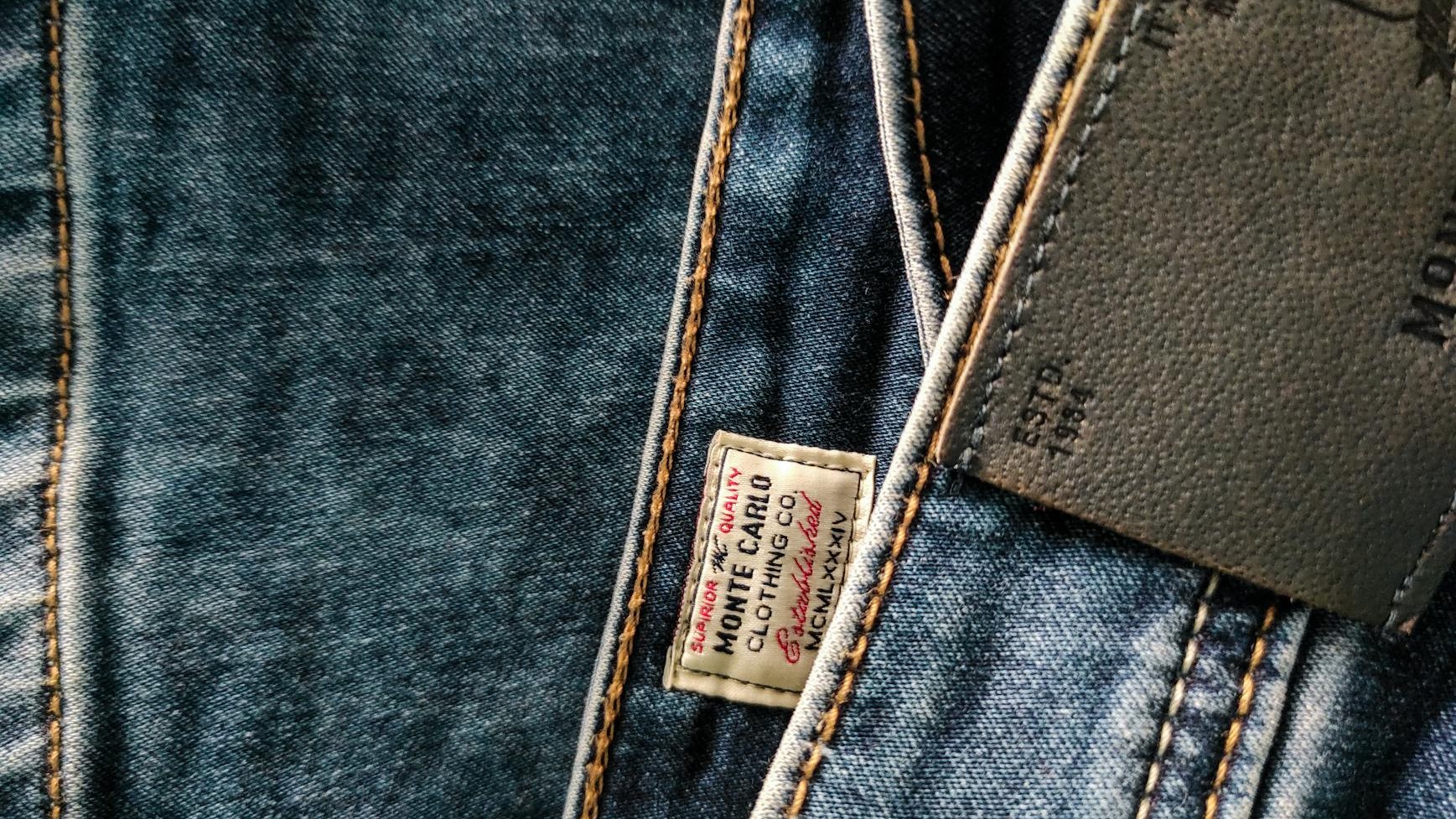 El secreto del borde blanco en tus vaqueros: qué separa un denim de calidad de uno desechable