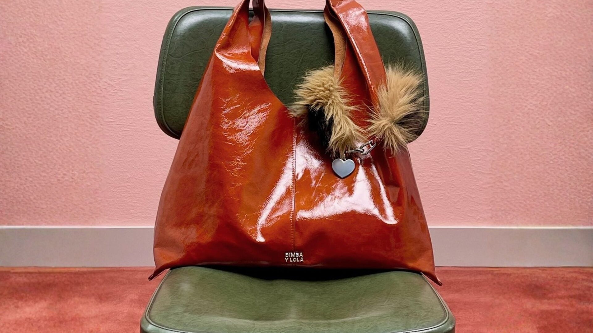 Dejé la riñonera en 2019: el bolso que ya llevaba todo el mundo menos yo