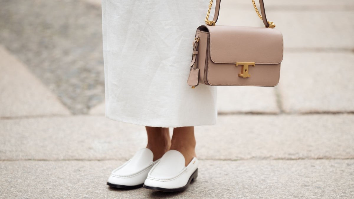 El zapato que arrasa este verano 2026: la bailarina de rejilla que nadie predijo y ya se agota en todas las tiendas